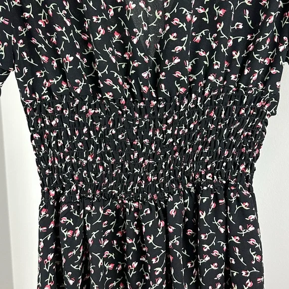 Urban Outfitters Black Floral Dress Boho Twee
Academia Indie Autumnal - Picture 5 of 6